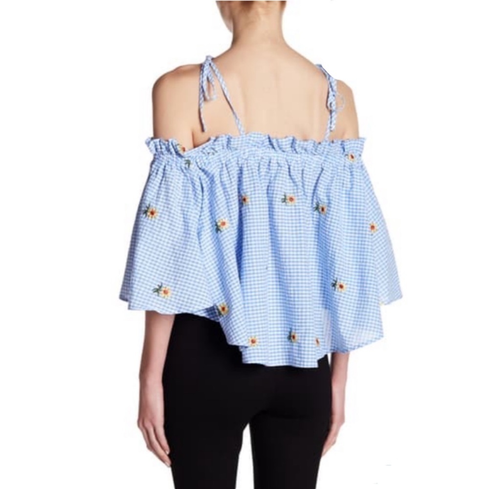 Romeo & Juliet Couture Cold Shoulder Embroidered Ruffle Preppy Blouse - Picture 2 of 9